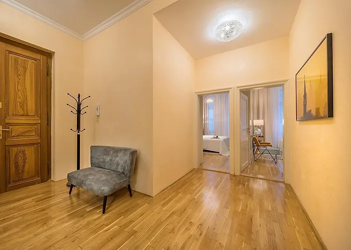 Days - Luxurious Lesser Town Praga